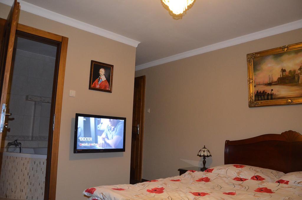 Palatin Apartment Čachtice Exterior foto