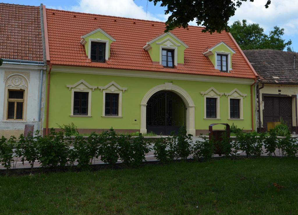Palatin Apartment Čachtice Exterior foto